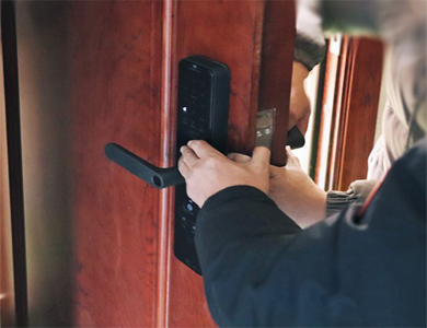 黄龙24小时上门开锁公司